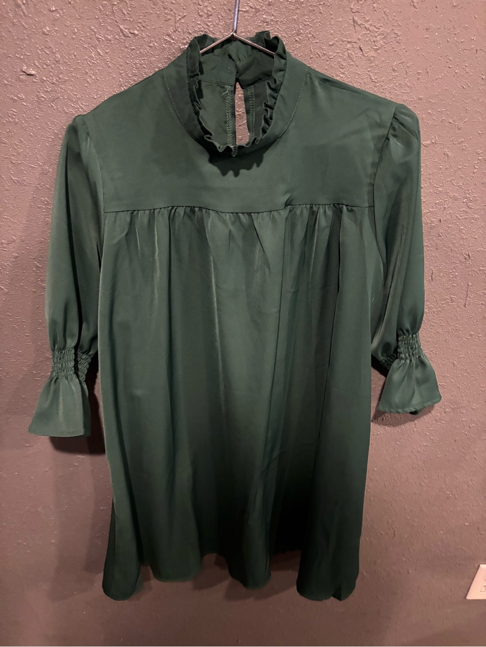 Women's EMERY ROSE  Emerald Green Ruffled Mock-Neck Midi Dress